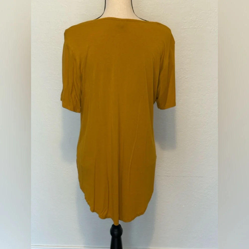 Allegrace Mustard Yellow V-Neck Tunic Top (Size Large)